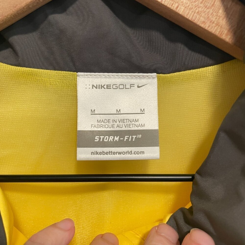Nike Golf Storm-FIT Rain Jacket Medium Yellow - Picture 3 of 7